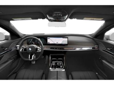 2026 BMW 7 Series — photo 11 view