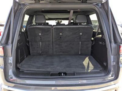 2022 Jeep Wagoneer — photo 12 view