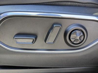 2022 Jeep Wagoneer — photo 22 view