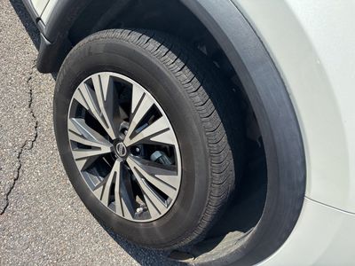 2021 Nissan Rogue - Photo 2