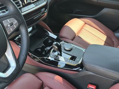 2023 BMW X4 — photo 21 view