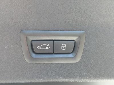 2023 BMW X4 — photo 12 view