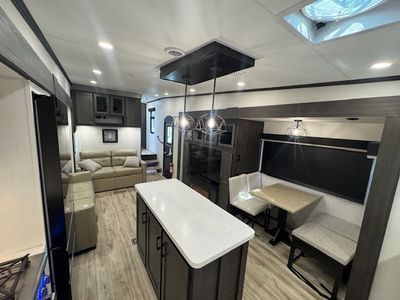 2026 Venture SportTrek Touring Edition - Photo 8
