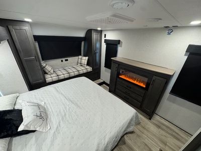 2026 Venture SportTrek Touring Edition - Photo 17