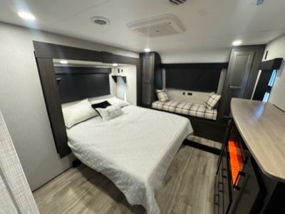 2026 Venture SportTrek Touring Edition - Photo 14