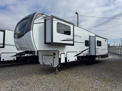 2026 Venture SportTrek Touring Edition - Photo 24