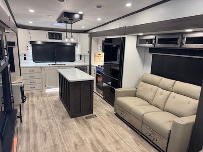 2026 Venture SportTrek Touring Edition - Photo 3