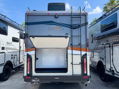 2027 Winnebago EKKO — photo 23 view