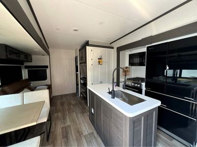 2026 VENTURE RV SPORTTREK - Photo 8