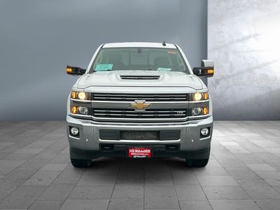 2019 Chevrolet Silverado 3500HD - Photo 2
