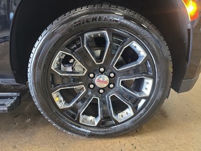2021 GMC Yukon - Photo 12