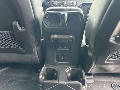 2026 Jeep Wrangler - Photo 43
