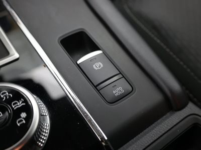 2024 Mitsubishi Outlander - Photo 18