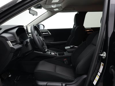 2024 Mitsubishi Outlander - Photo 15