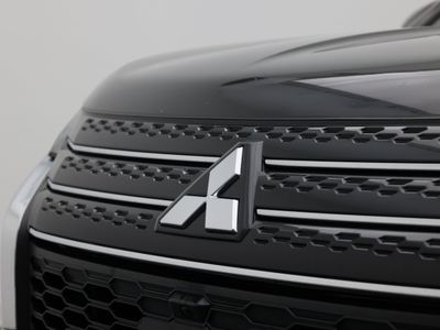 2024 Mitsubishi Outlander - Photo 9