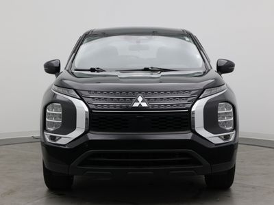 2024 Mitsubishi Outlander - Photo 2