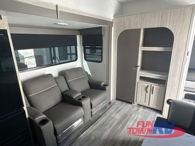 2024 Cruiser Essence - Photo 14
