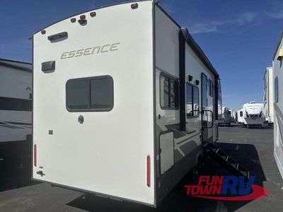 2024 Cruiser Essence - Photo 6