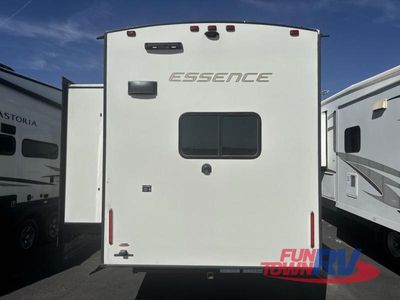 2024 Cruiser Essence - Photo 5