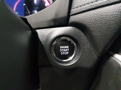 2024 Toyota RAV4 - Photo 17