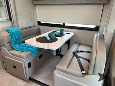 2026 Thor Motor Coach Quantum - Photo 15
