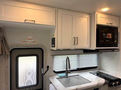 2026 Thor Motor Coach Quantum - Photo 17
