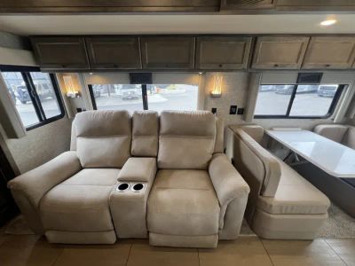 2023 Tiffin ALLEGRO - Photo 11