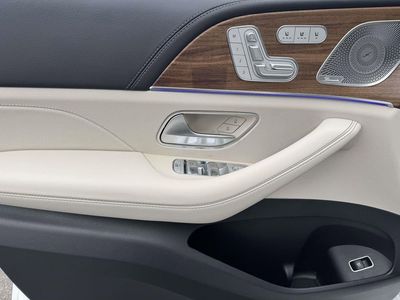 2026 Mercedes-Benz GLE — photo 17 view