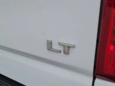2025 Chevrolet Silverado 2500HD — photo 11 view