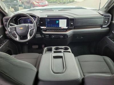 2025 Chevrolet Silverado 2500HD — photo 16 view