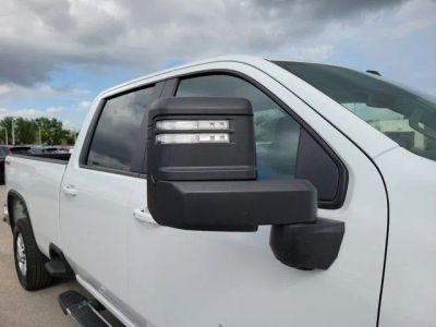 2025 Chevrolet Silverado 2500HD — photo 8 view