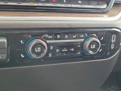 2025 Chevrolet Silverado 2500HD — photo 29 view