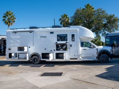 2026 Grand Design LINEAGE SERIES F - Photo 25