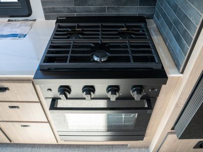 2026 Grand Design LINEAGE SERIES F - Photo 9