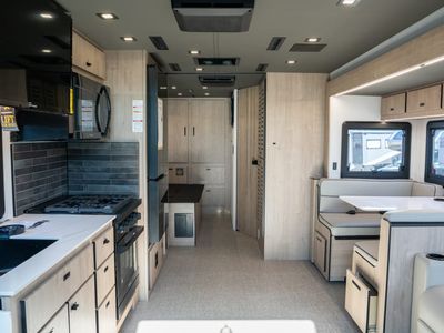2026 Grand Design LINEAGE SERIES F - Photo 5