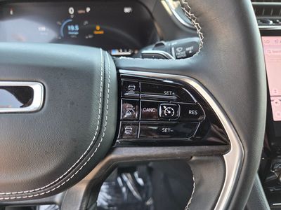 2022 Jeep Grand Cherokee — photo 29 view