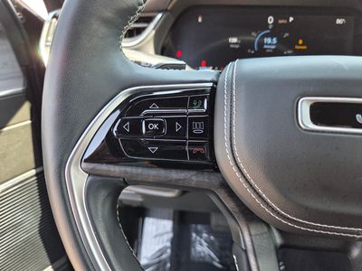 2022 Jeep Grand Cherokee — photo 28 view