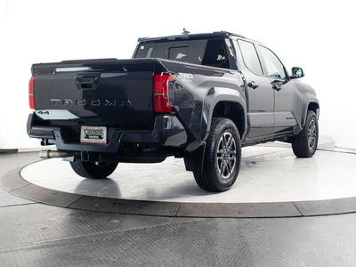 2024 Toyota Tacoma - Photo 12