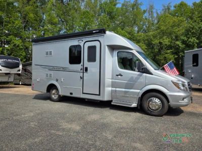 2019 Pleasure-Way Plateau XLMB — front three-quarter view