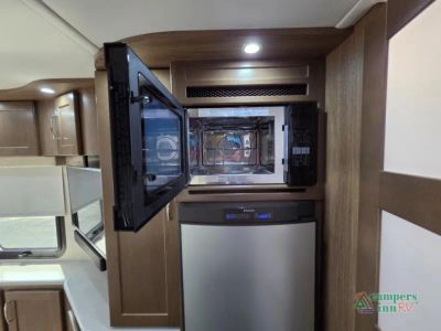 2019 Pleasure-Way Plateau XLMB — photo 44 view