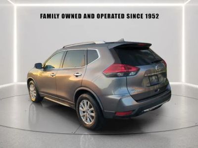 2020 Nissan Rogue — detail view