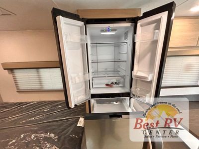 2026 Coachmen RV Leprechaun - Photo 35