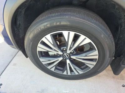 2023 Nissan Rogue — photo 10 view