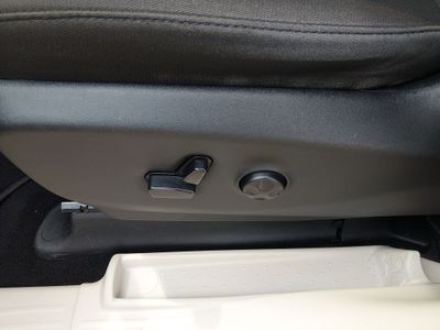 2023 Chrysler Voyager - Photo 21