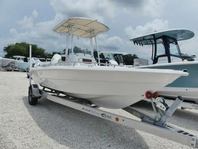 2025 ALK2 Powerboats 22 CRX — front three-quarter view