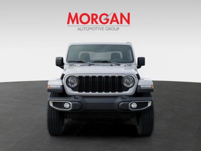 2026 Jeep Gladiator — engine compartment view