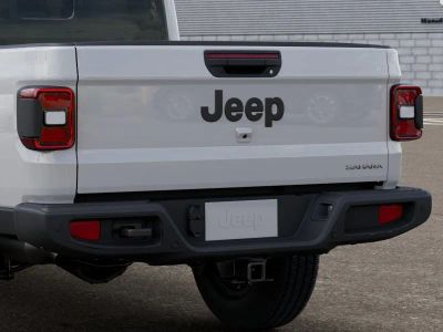 2026 Jeep Gladiator — photo 13 view