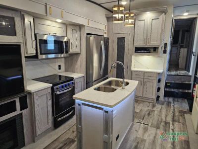 2022 Keystone RV Montana High Country — photo 10 view