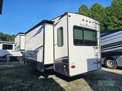 2022 Keystone RV Montana High Country — interior view