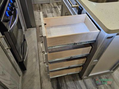 2022 Keystone RV Montana High Country — photo 14 view